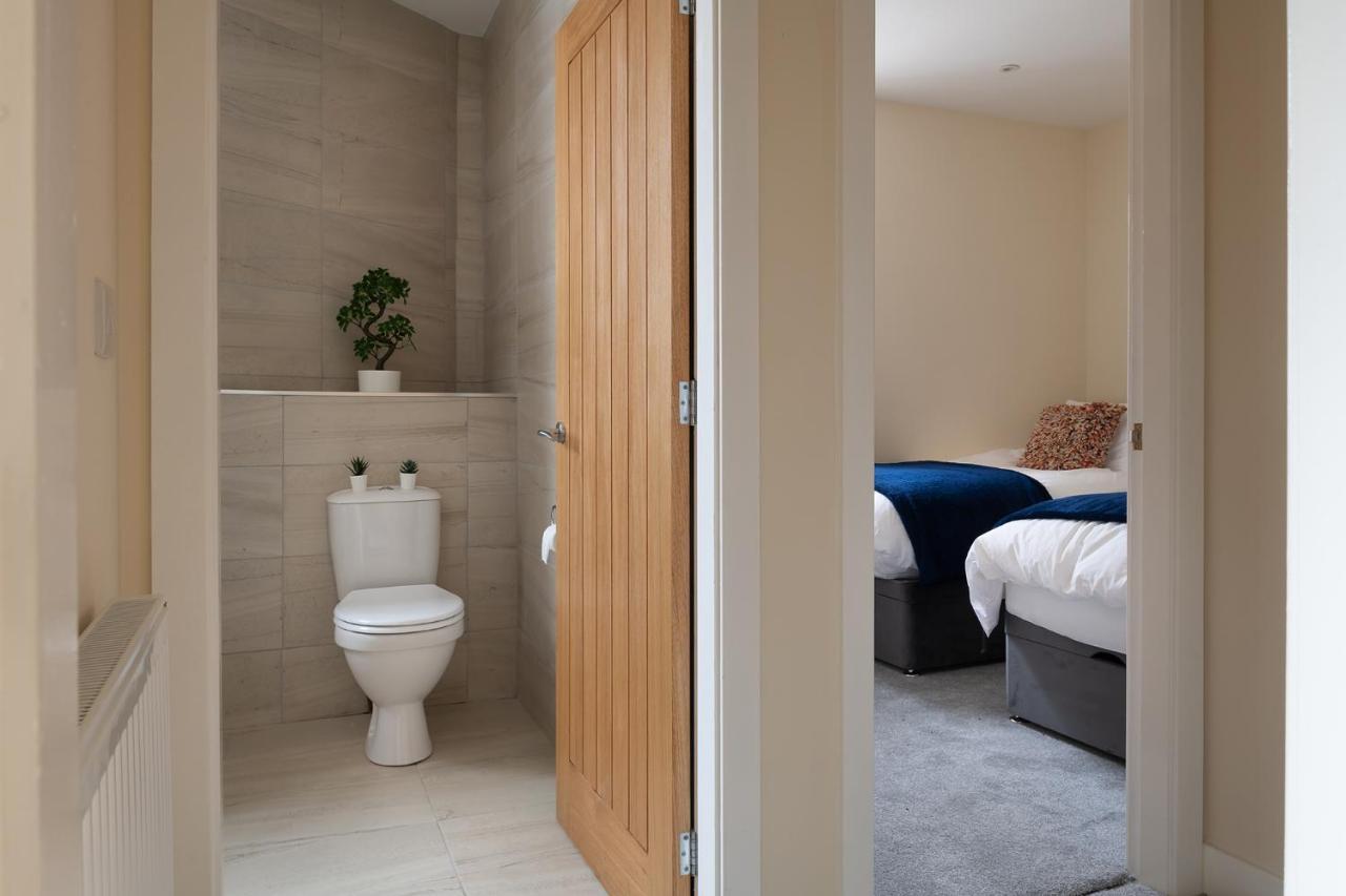Vakantiehuis New Luxurious Escape Charming Dog Friendly